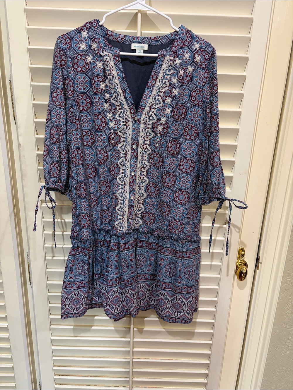 Sundance Blue and Burgundy Printed Mini Dress. Size PM